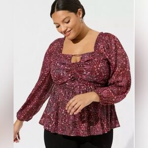 Torrid PEPLUM SHIRRED KEYHOLE SMOCKED BLOUSE
PAISLEY